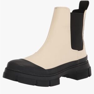 Blondo Helga Waterproof Chelsea Boot Size 7.5 Cream Black NEW